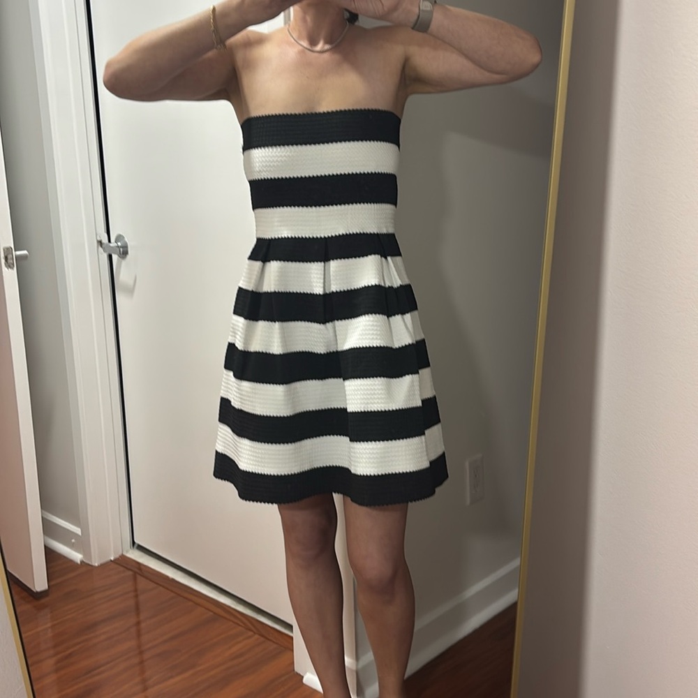 NWOT size L dress
